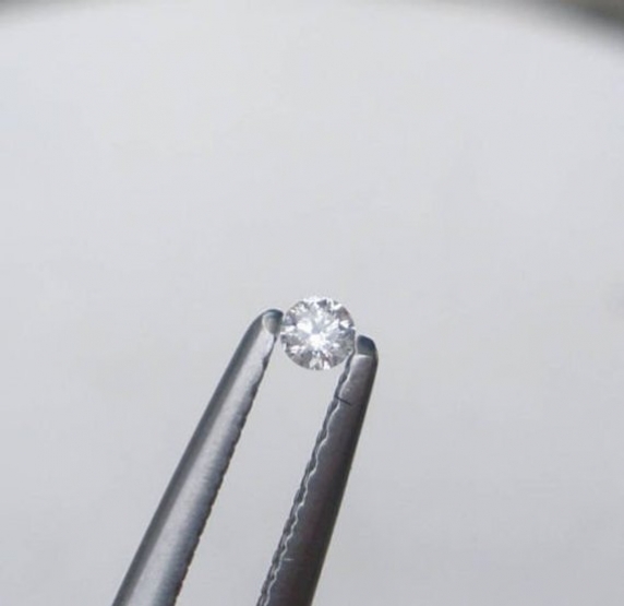 White Natural Diamond Loose Faceted Round 2mm