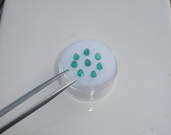 8 Emerald Pear Loose Faceted Natural Gems 4x3mm each