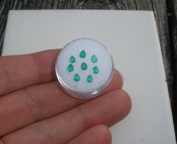 8 Emerald Pear Loose Faceted Natural Gems 4x3mm each