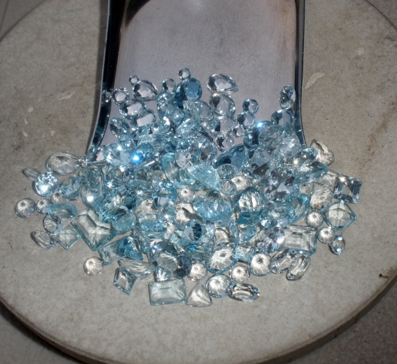 20 carats Aquamarine gem mix