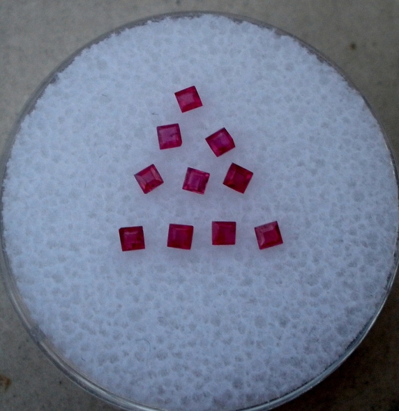 10 Loose Natural Red Ruby Square Gems 1.5mm