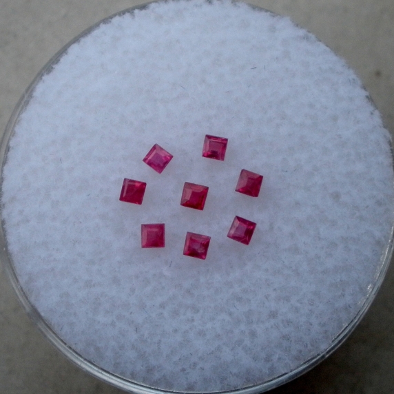 8 Red Ruby Square Gems 1.5mm each