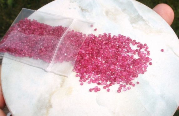 Over 1/2 Carat Loose  Natural Ruby Round Gems