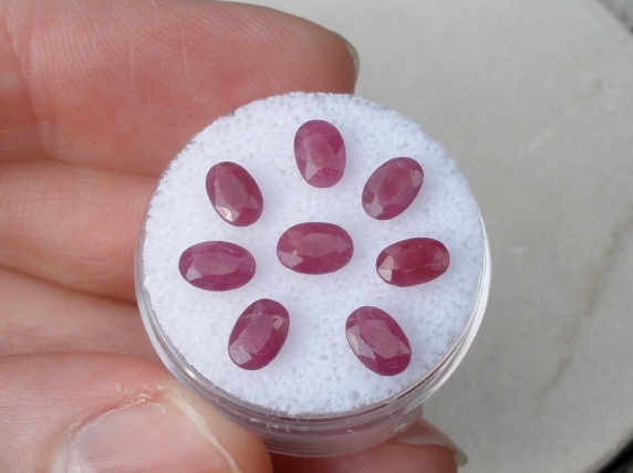 8 Loose Oval Cut Natural Red Ruby Gems 6x4MM Each