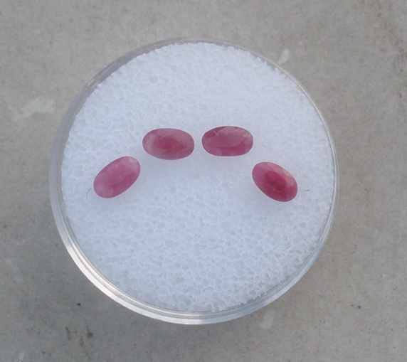 4 Ruby oval gems 5x3mm each
