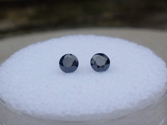 Black diamond pair 3mm each