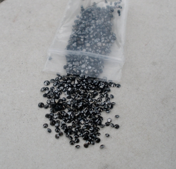 Black diamond round loose parcel over 1/2 carats