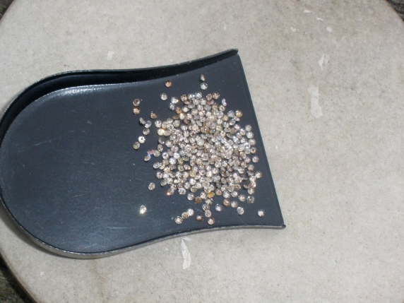 over 1/4 carat champagne diamond loose rounds 1.5mm each