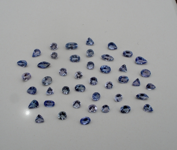 Tanzanite gem mix loose parcel over 5 carats