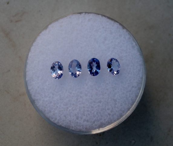 4 Tanzanite oval gems 4x3mm each