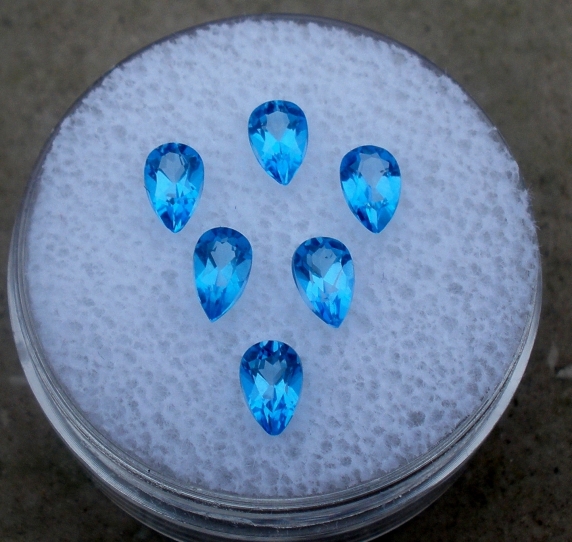 6 Loose Blue Topaz Pear Gems 5x3mm each
