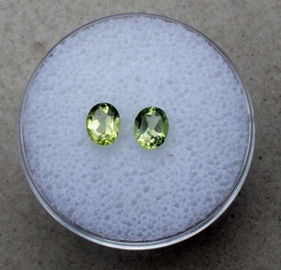 Peridot oval gem pair 5 x 4mm each