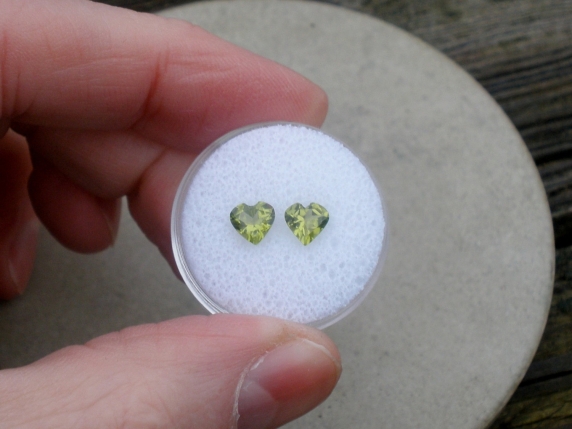 Peridot heart gem pair 6mm each