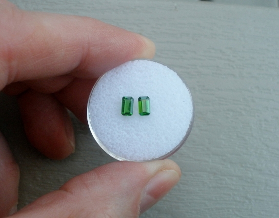 Green octagonal chrome diopside pair 5x3mm each
