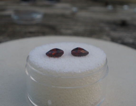 Garnet trillion gem pair 6mm each