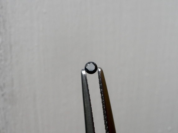 Black diamond loose round 2mm