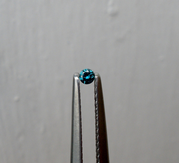 20 Blue diamonds loose round 2mm each 20 Blue diamonds loose round 2mm each