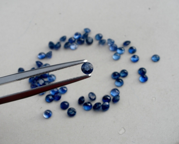 Blue sapphire round gem 3mm