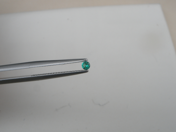 2.5mm Top Quality Emerald round loose faceted natural gem