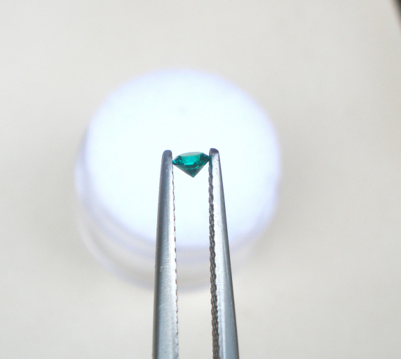3mm Emerald round loose faceted gem