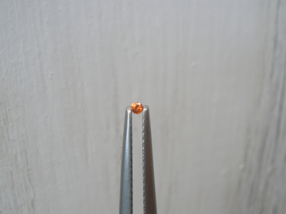 1.5mm Orange sapphire round loose faceted natural gem Top Quality