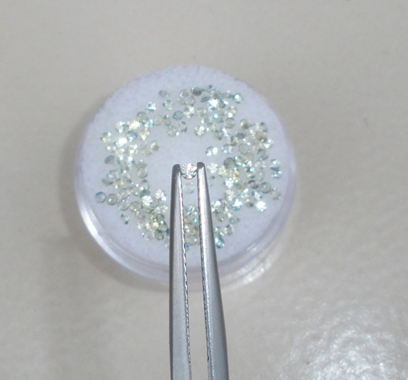 1.5mm Green Sapphire Round Natural Gem