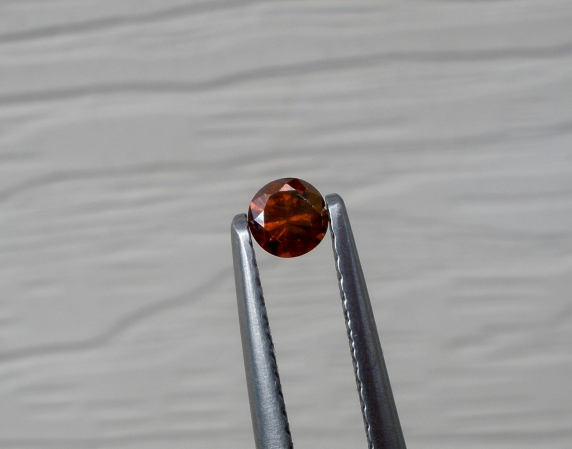 3.5mm cognac red diamond loose round 0.17 carat