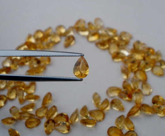 Citrine Pear gem 6 x 4mm