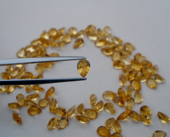 Citrine Pear gem 6 x 4mm
