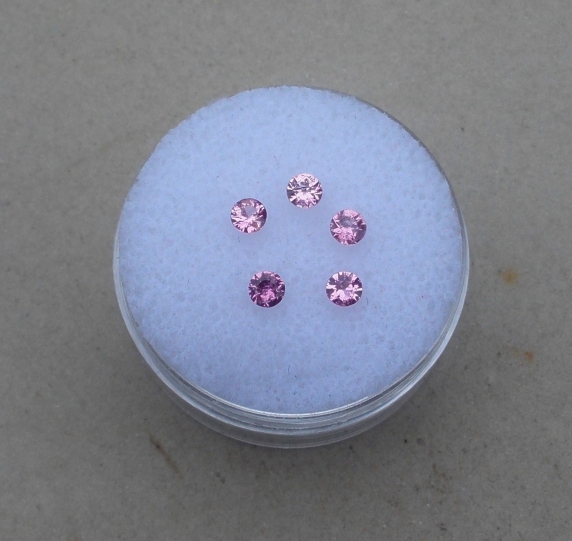 5 Pink Sapphire Round Gems 2.8mm