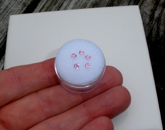 5 Pink Sapphire Round Gems 2.8mm