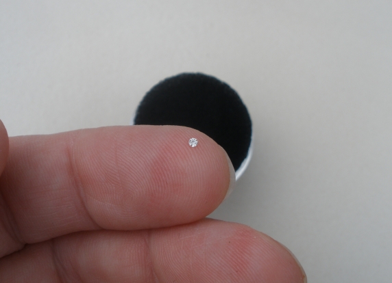 White diamond loose round 1.5mm
