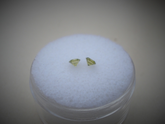 Yellow Round Diamond Pair 3mm