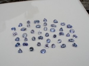 Tanzanite gem mix loose parcel over 5 carats