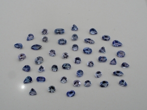 Tanzanite gem mix loose parcel over 5 carats