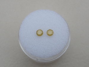 Yellow diamond round pair 3.6mm each
